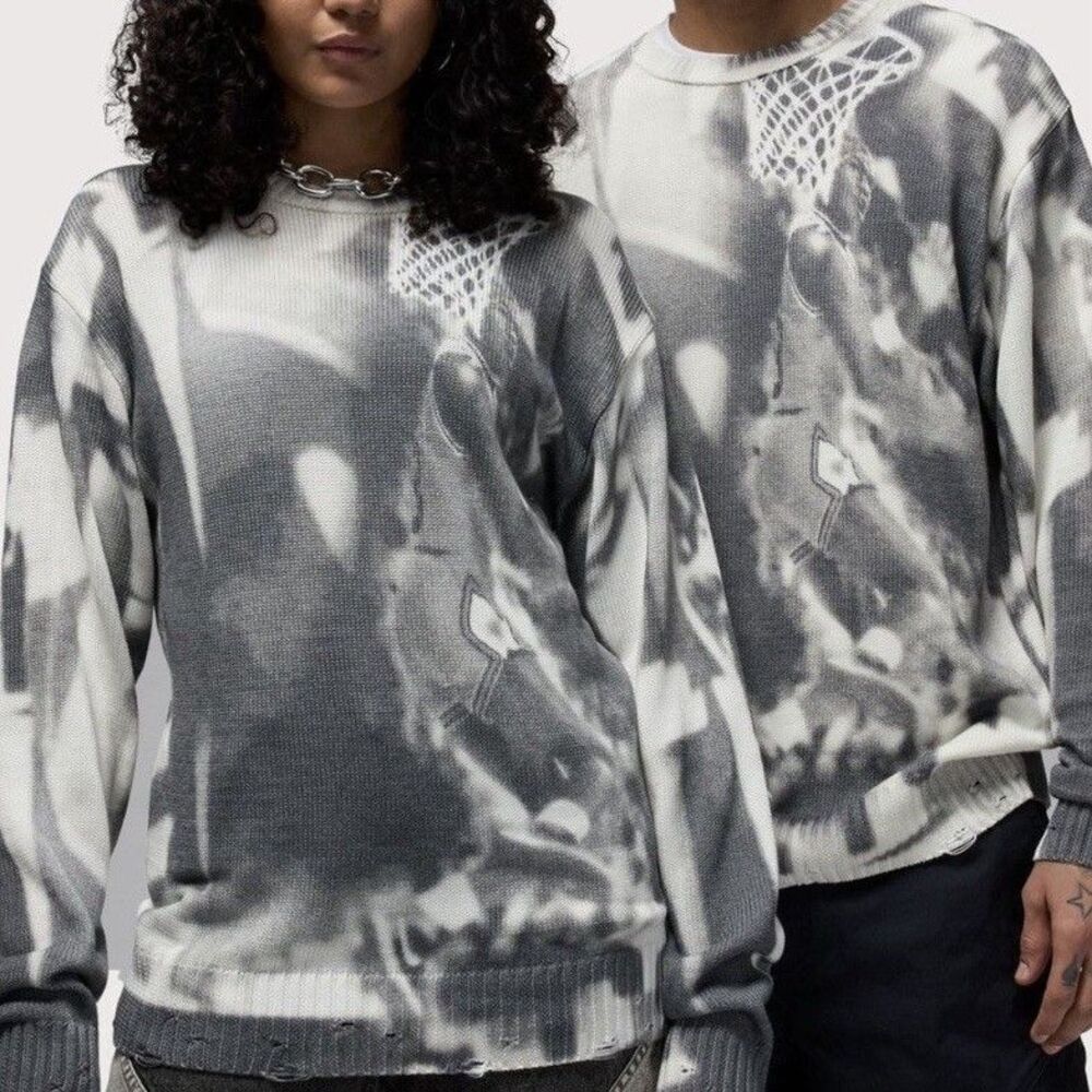 Air Jordan Knit Men’s Size M White Black Graphic Print Crew Sweatshirt Sweater